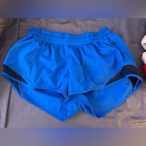 blue lululemon hotty hot shorts 2.5
